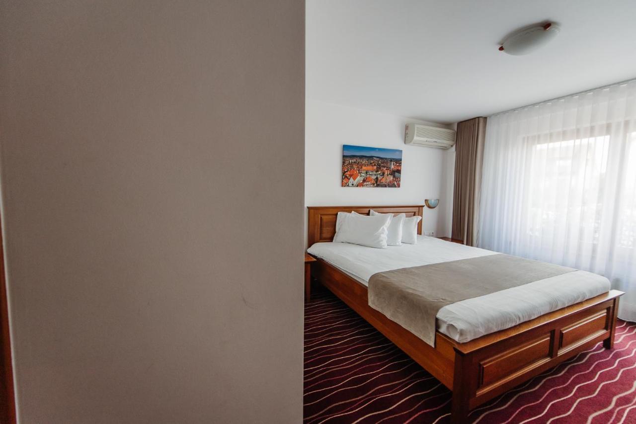Boutique Damiani Hotel Sibiu Exterior photo